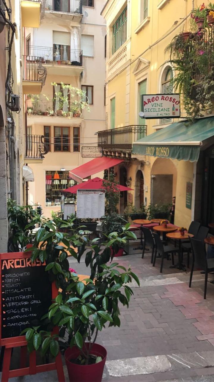 Casa Naumachie Relax In A Safe And Wonderful Place Taormina Luaran gambar
